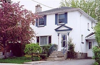 Shirley Samantha's 2* Ottawa